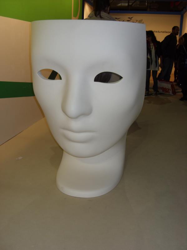 Amazing Chair in the Shape of a Face Mask : Milan 2010