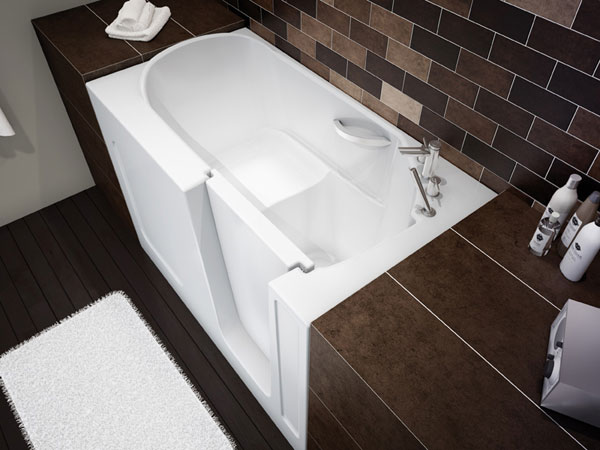 Small Bathroom Solution : Walk-in BathTub by MAXX Professional