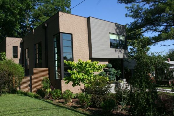 Imposing Contemporary Residence in Atlanta, Georgia