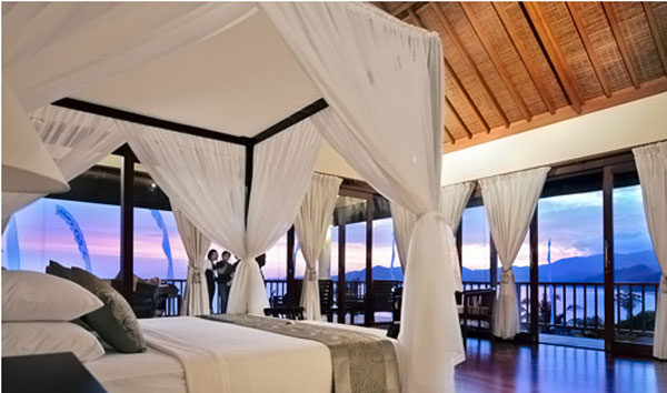 23 Amazing Bedrooms with a Panoramic View of the Ocean